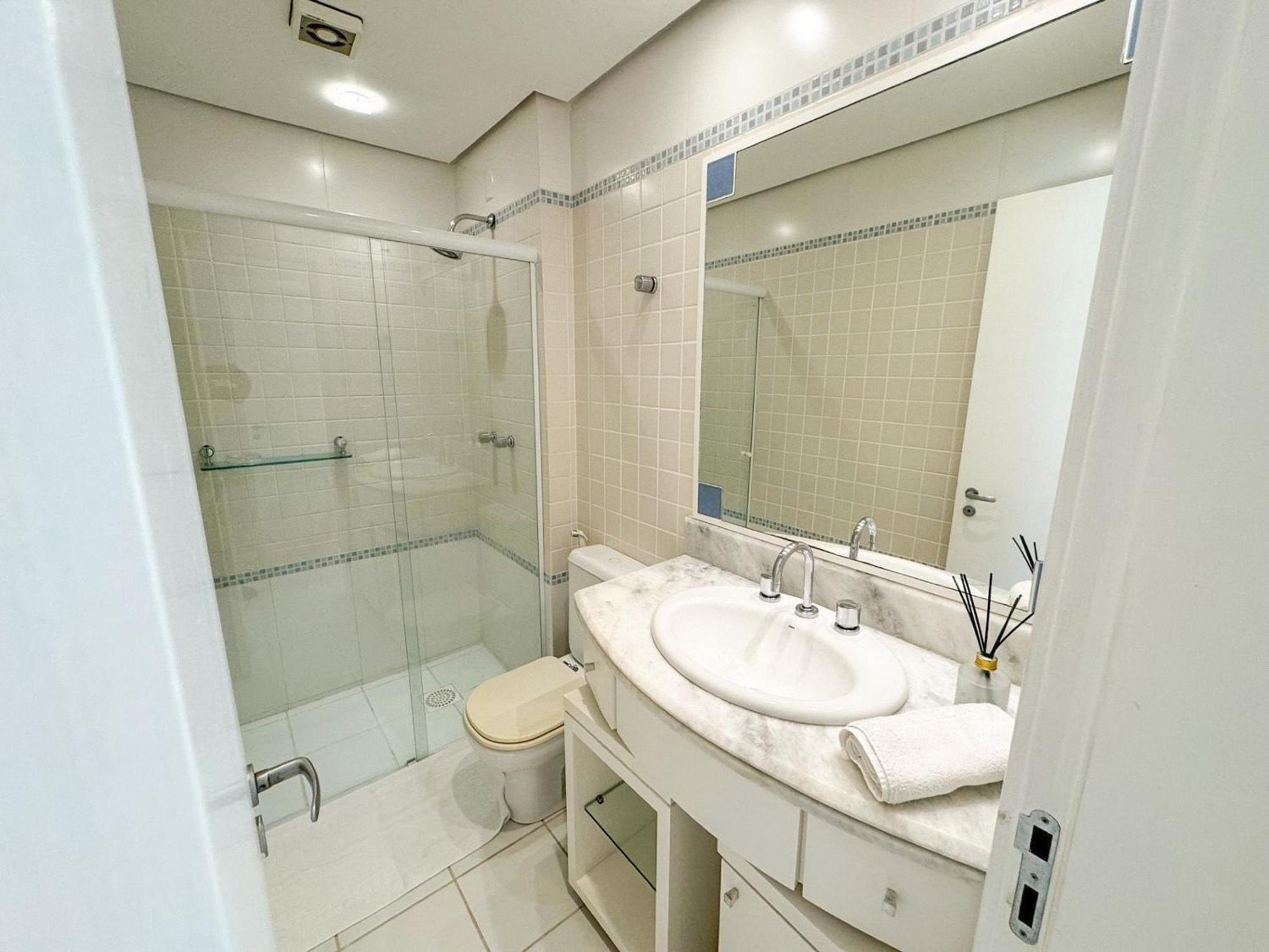 Charme Conforto Jurere Internacional Apartamento *