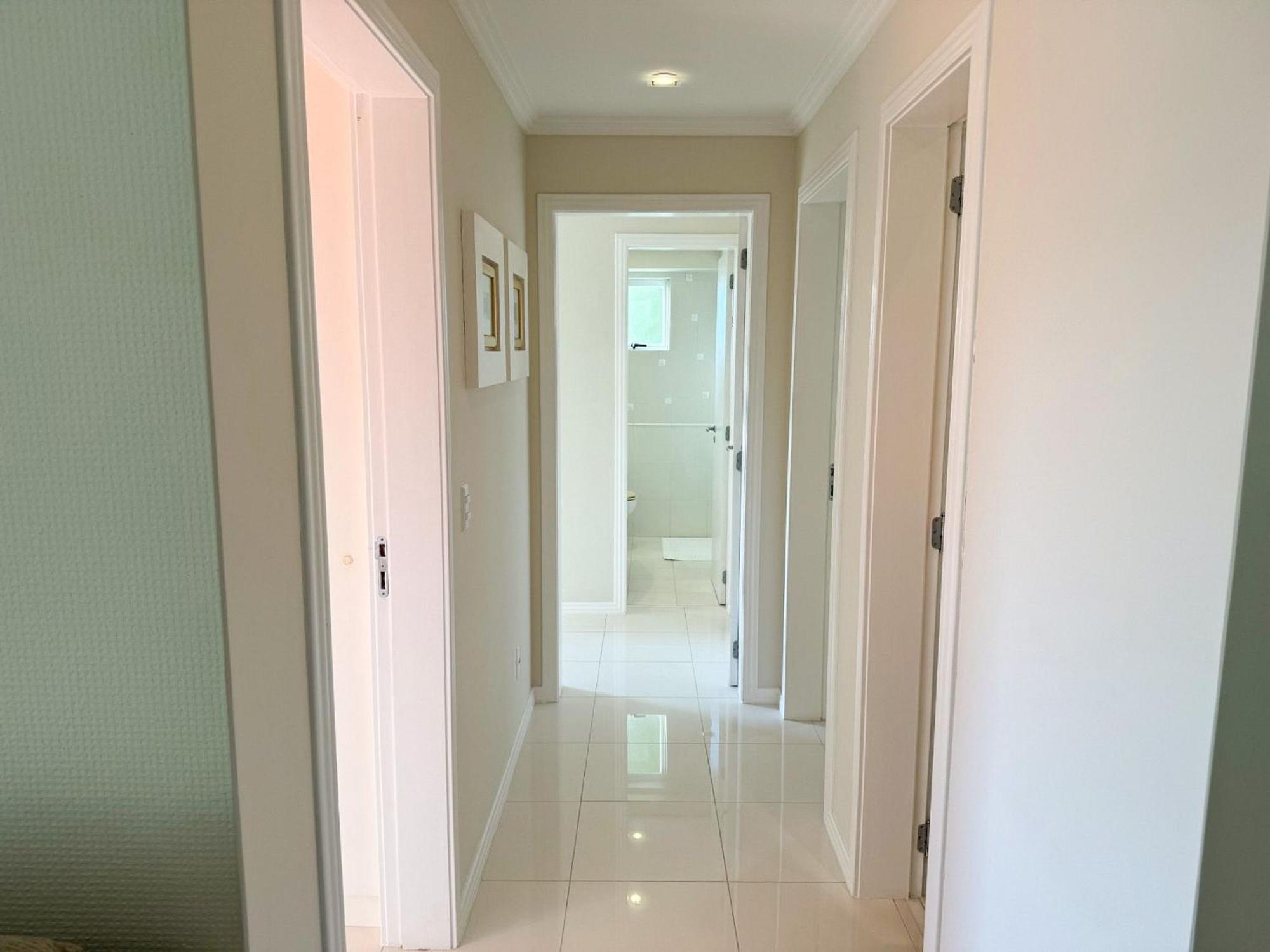 Charme Conforto Jurere Internacional Apartamento *
